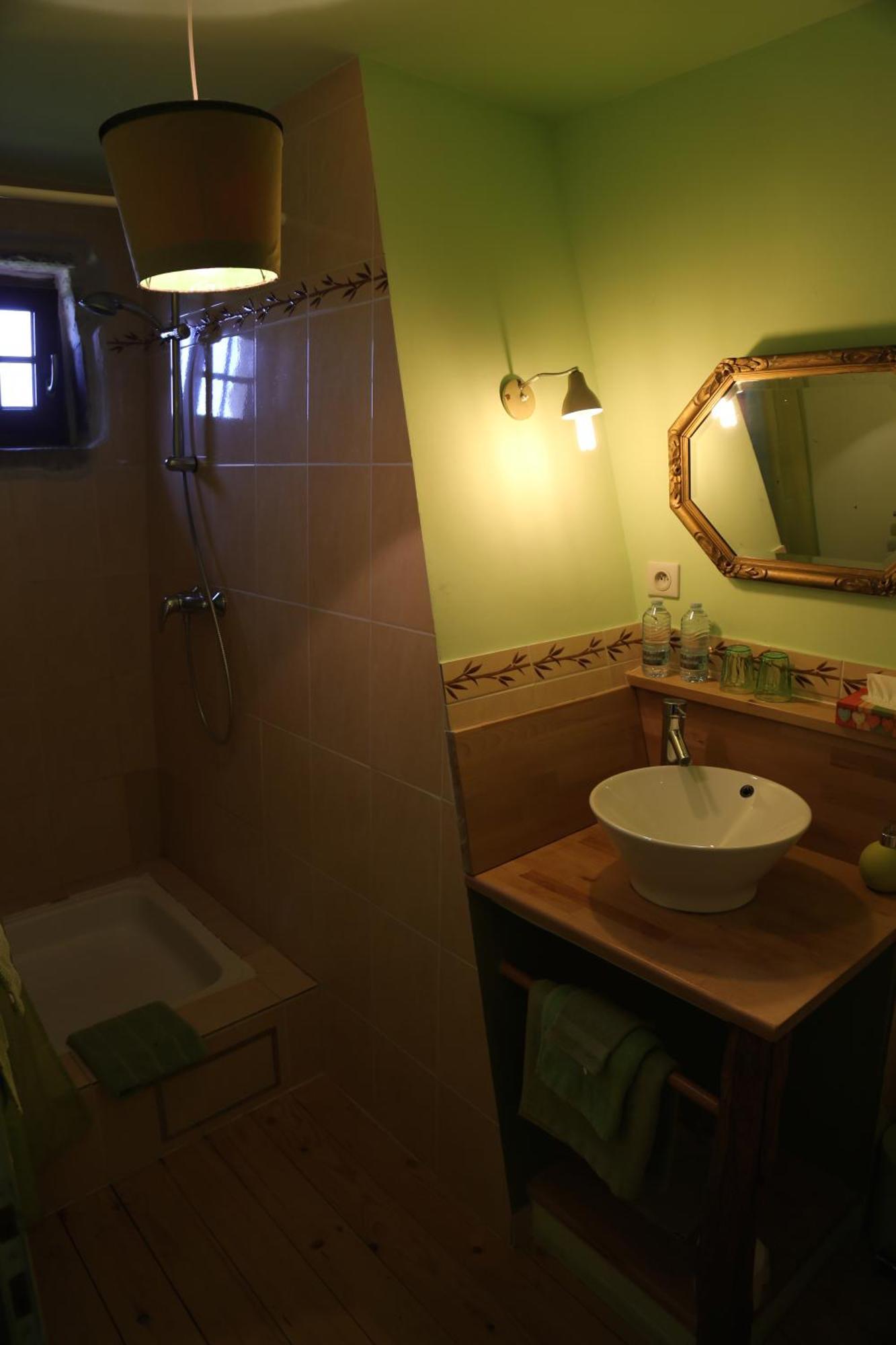 Les Grandes Fontaines Bed & Breakfast La Longine Екстериор снимка