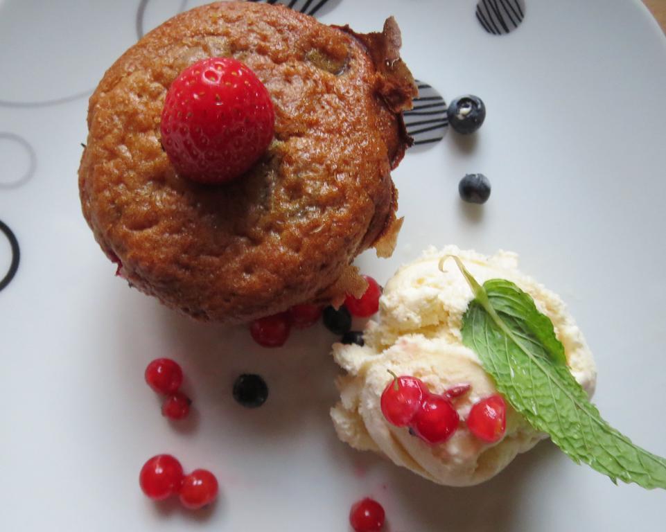 Les Grandes Fontaines Bed & Breakfast La Longine Екстериор снимка