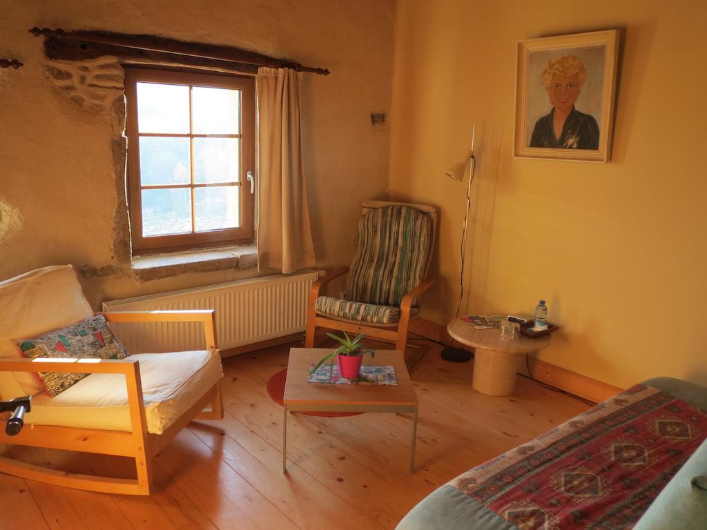 Les Grandes Fontaines Bed & Breakfast La Longine Стая снимка