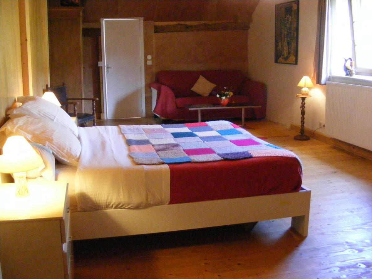 Les Grandes Fontaines Bed & Breakfast La Longine Екстериор снимка
