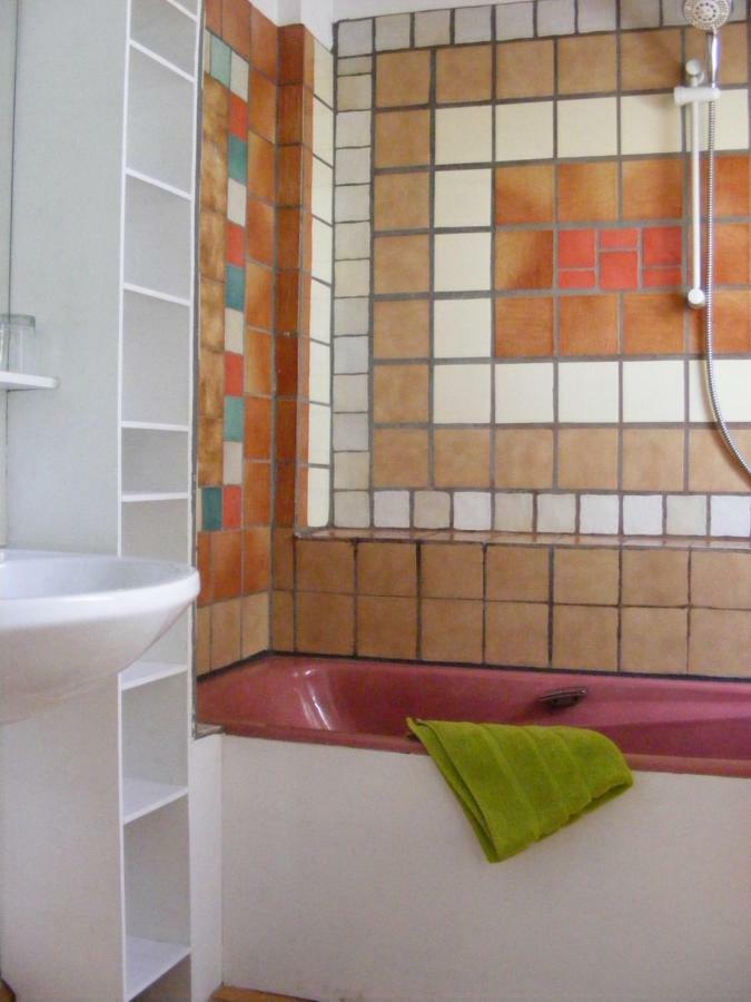 Les Grandes Fontaines Bed & Breakfast La Longine Екстериор снимка