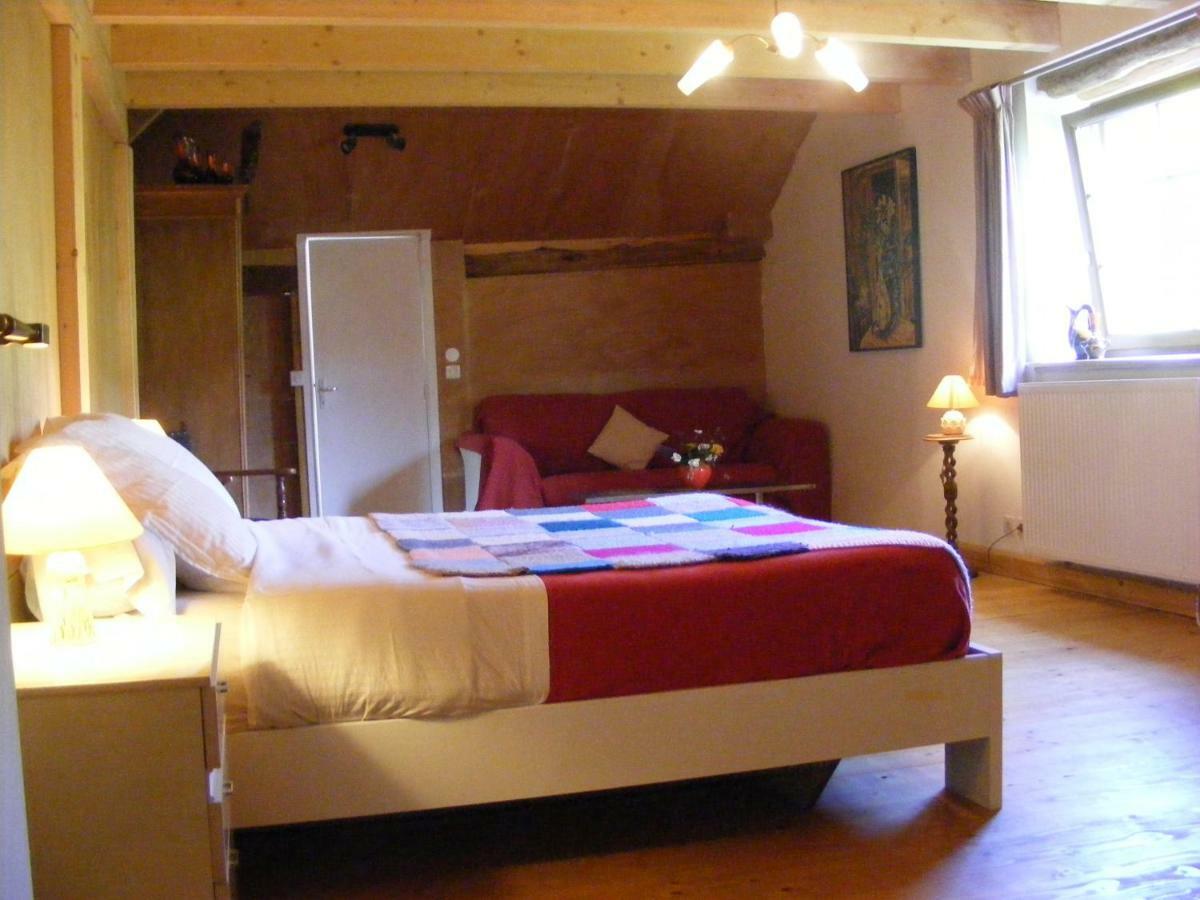 Les Grandes Fontaines Bed & Breakfast La Longine Екстериор снимка